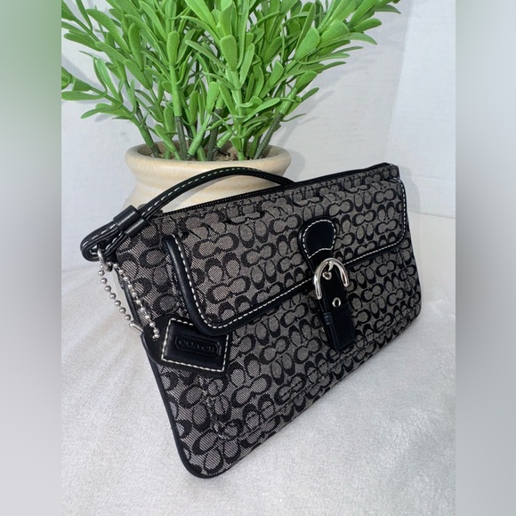 ‼️SOLD‼️Authentic Vintage Coach Soho Mini Black and Gray Logo Wristlet - Picture 3 of 13
